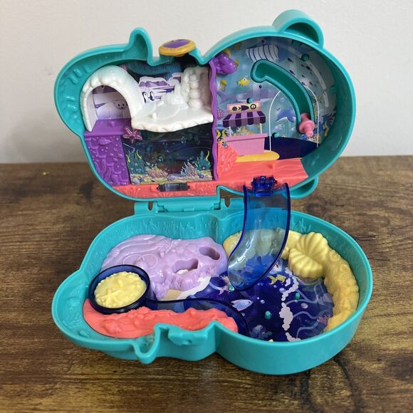 Polly Pocket Otter Aquarium Playset Without Dolphins Miniature Toy - Picture 3 of 15
